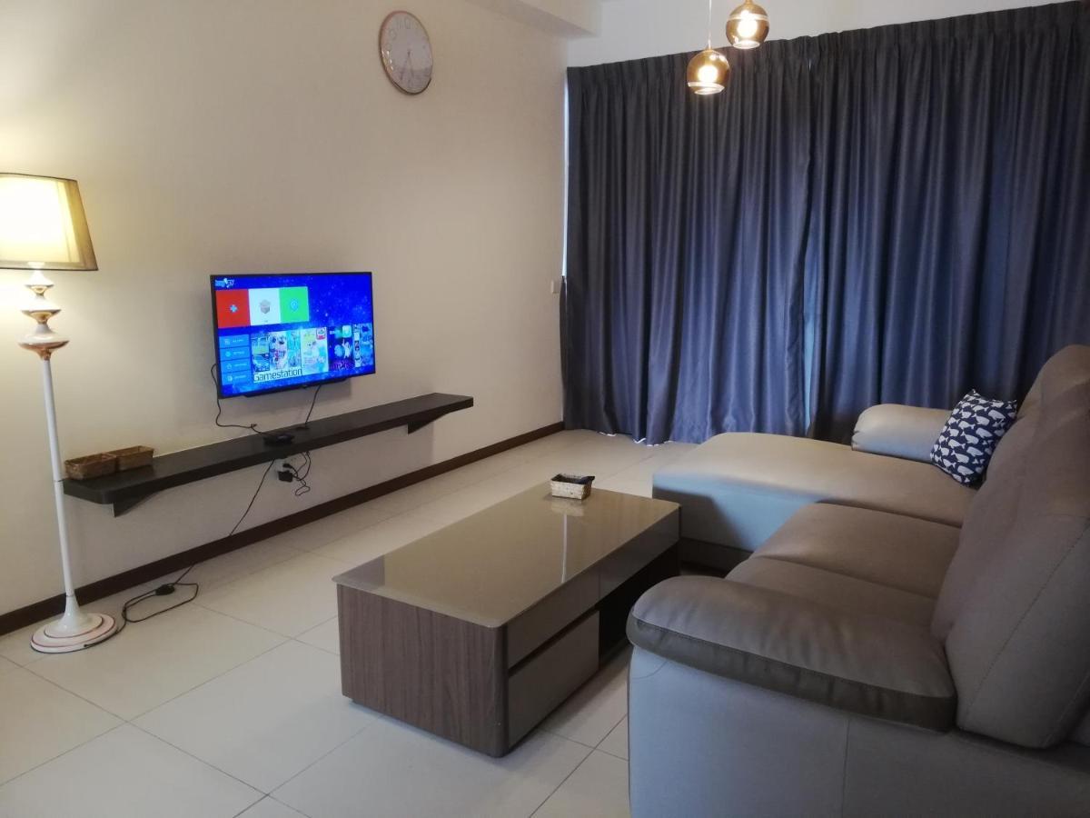 Landmark By Katana 3br Romantic Luxury Seaview Gurney无敌海景三房套房 Apartment *