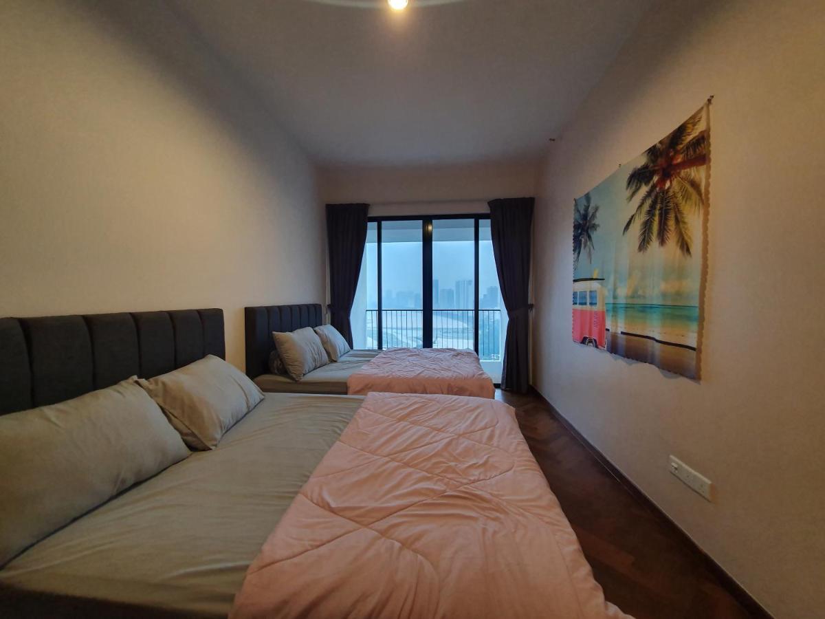 Landmark By Katana 3br Romantic Luxury Seaview Gurney无敌海景三房套房 Tanjung Tokong