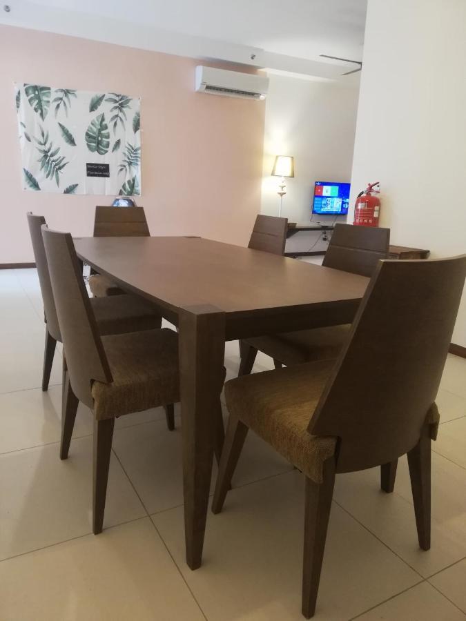 Landmark By Katana 3br Romantic Luxury Seaview Gurney无敌海景三房套房 Apartment *